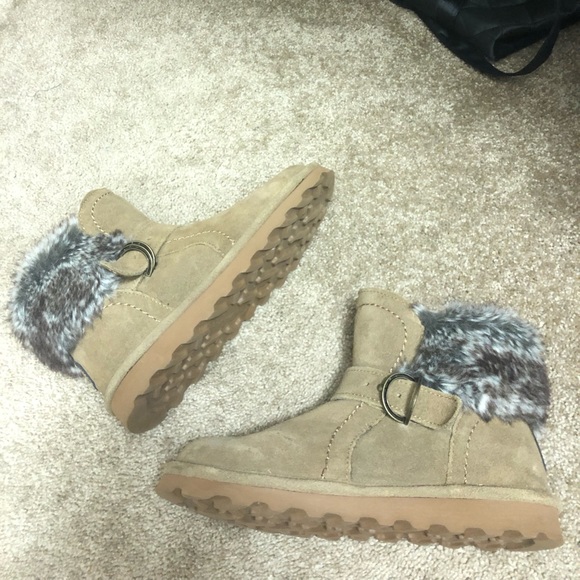 Bearpaw Boots - Picture 3 of 5
